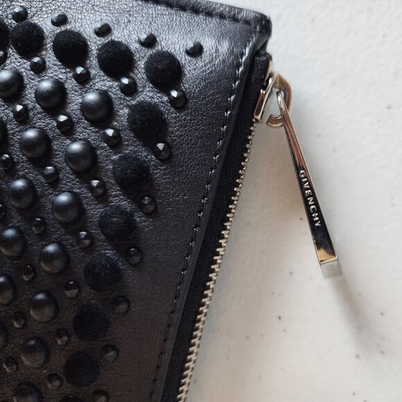 Givenchy Clutch "EUC" - Picture 16 of 16
